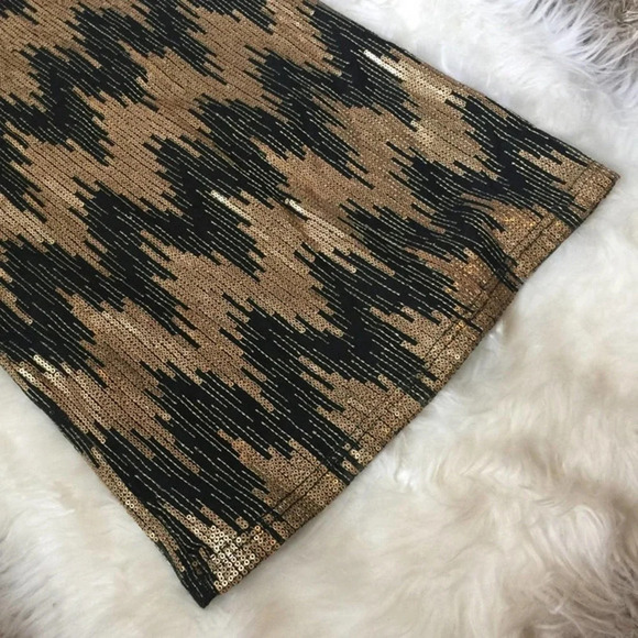 MINKPINK | Gold Sequin Metallic Chevron Bodycon Dress - Picture 5 of 8